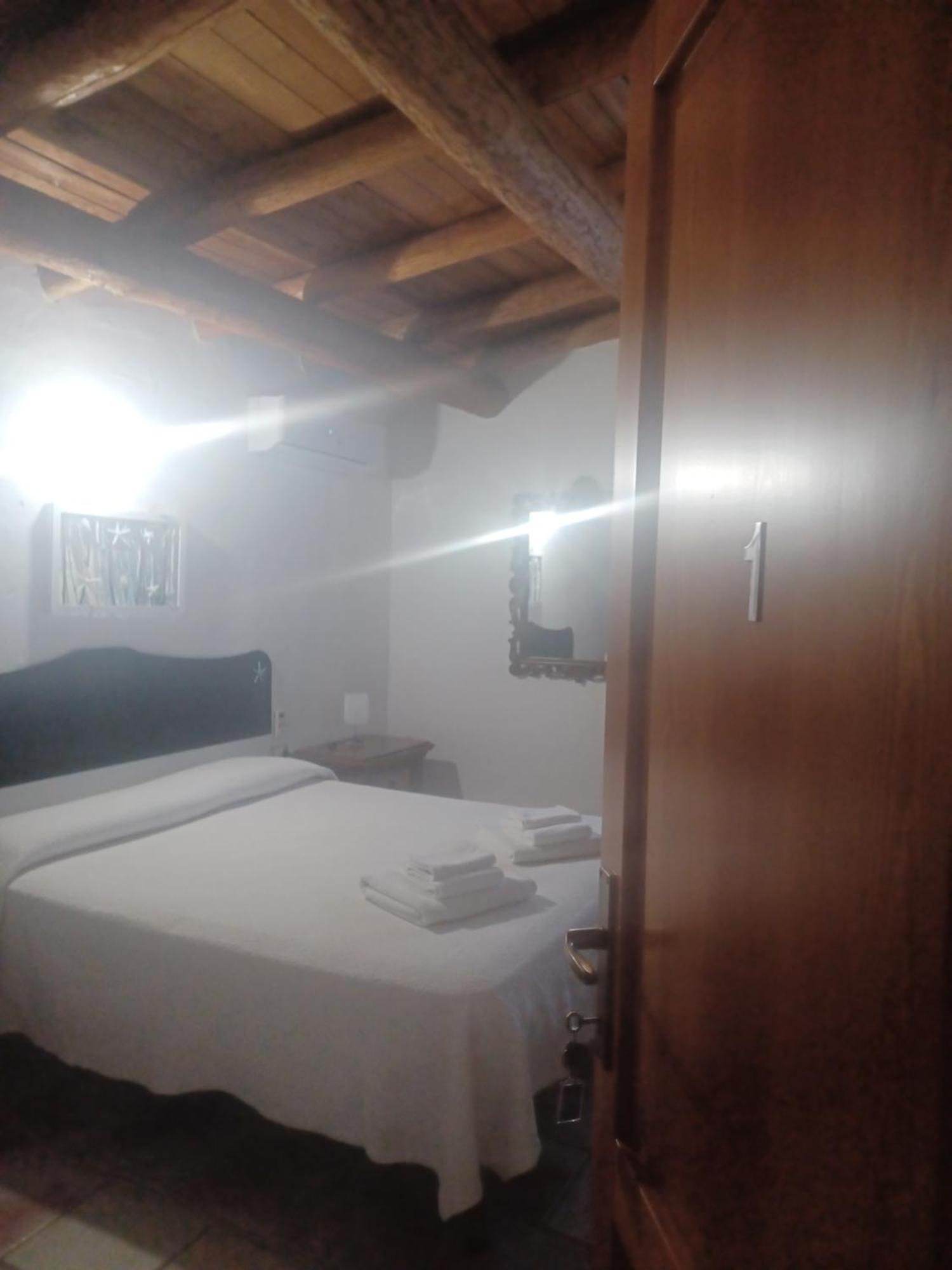 B&B Helios Il Tuo Relax In Sardegna Сан-Теодоро Экстерьер фото