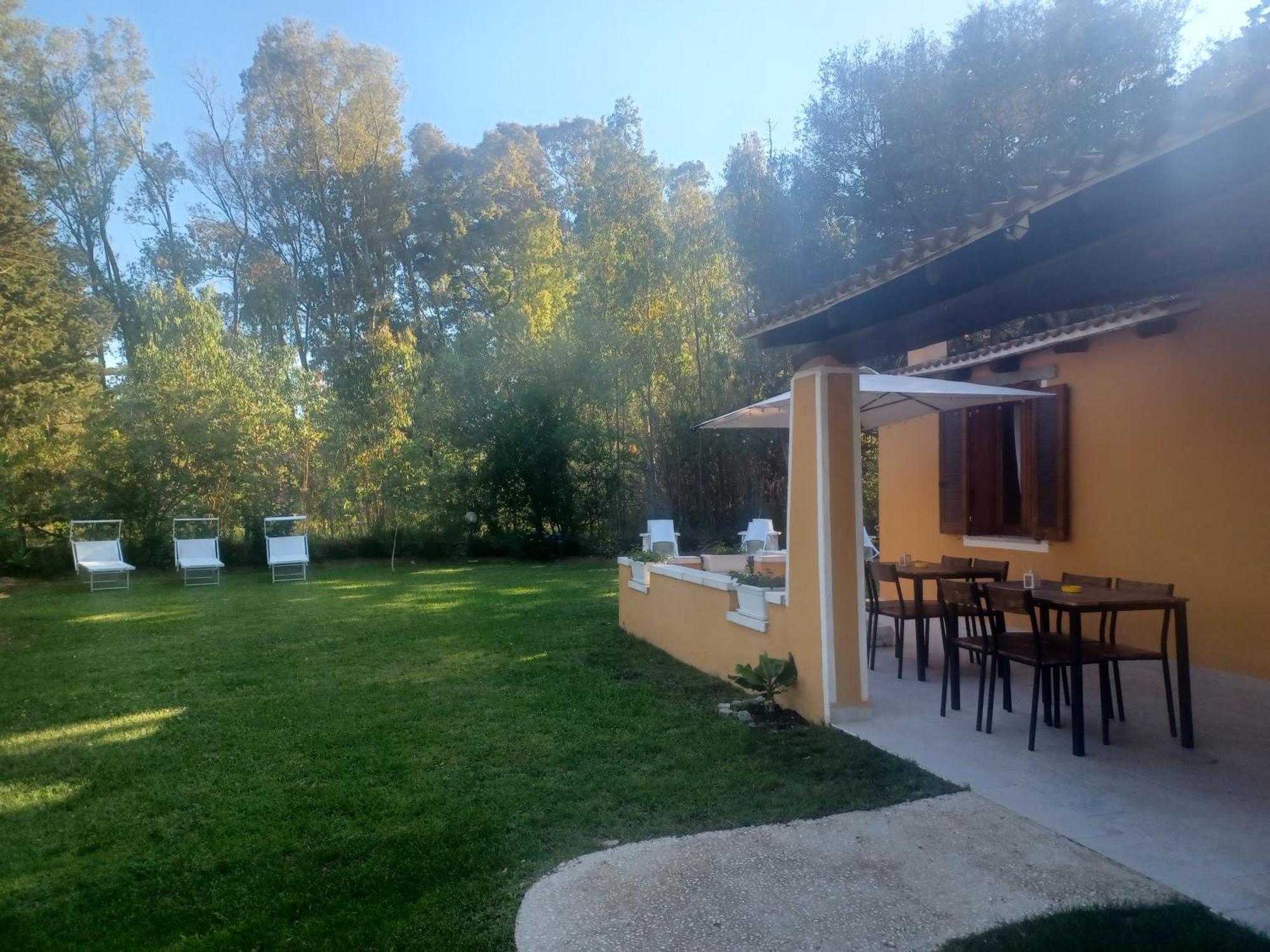 B&B Helios Il Tuo Relax In Sardegna Сан-Теодоро Экстерьер фото